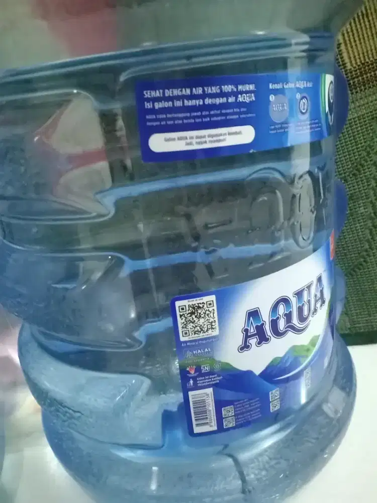 Kosongan galon Aqua . Dijual ni...sya ud ga dgang .Krn pindah