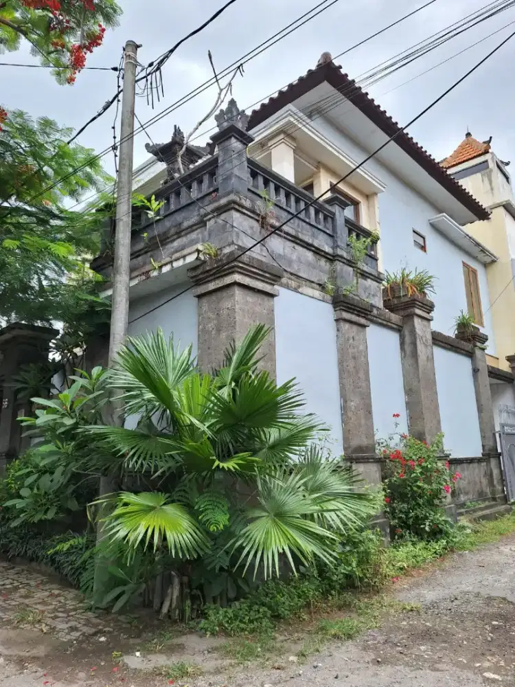 Disewakan rumah lt2 area jimbaran ,Badung-Bali