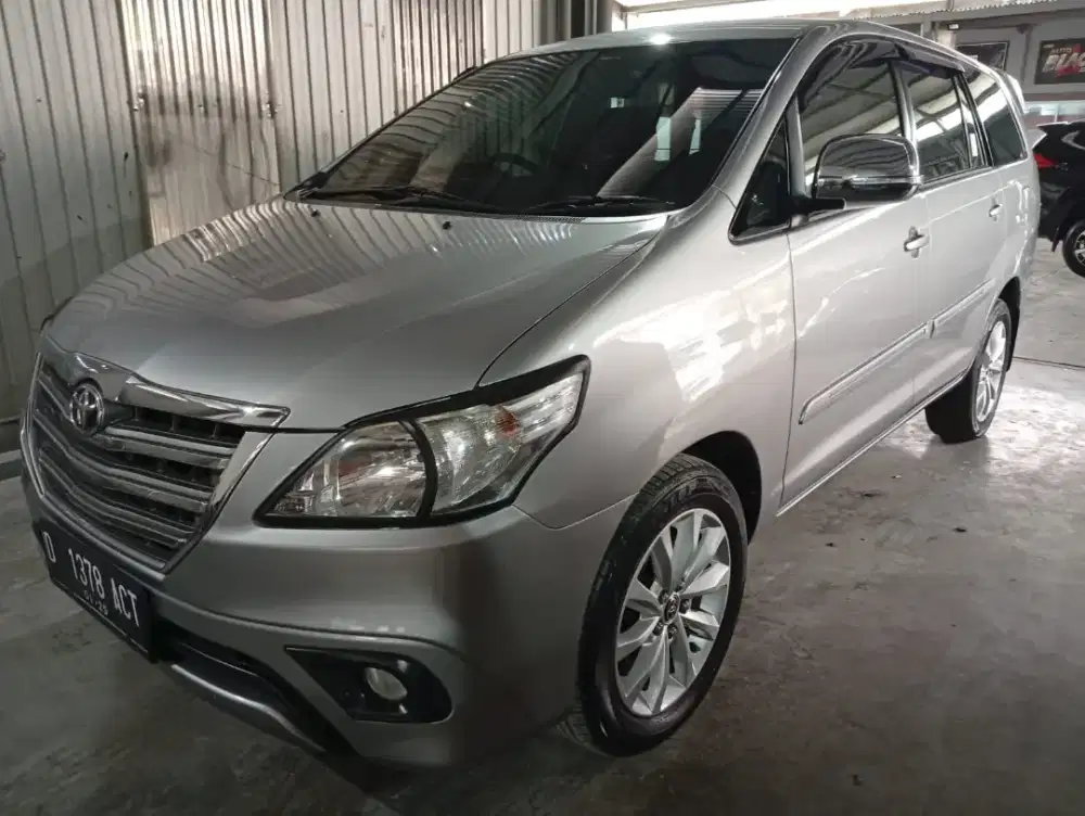 Toyota kijang innova 2014-2015warna favorit