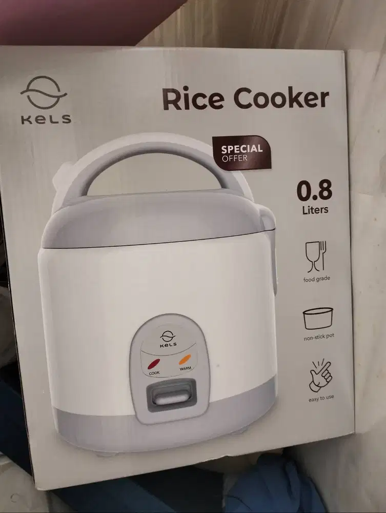 Dijual rice cooker 0.8 L KELS, turun harga,