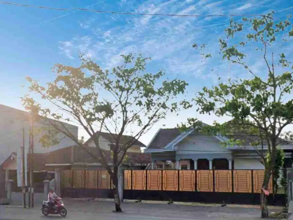 ASET STRATEGIS PINGGIR JALAN HAYAM WURUK SEMPUSARI KALIWATES JEMBER