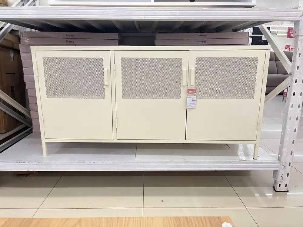 Lemari TV Metal Besi