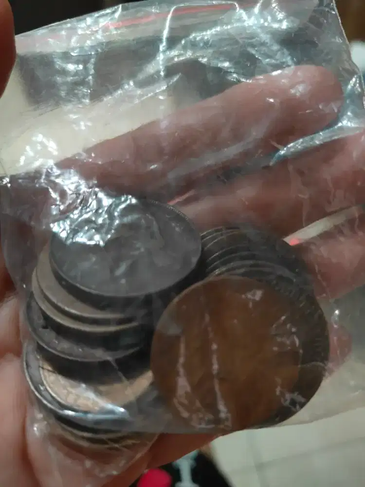 Coin vintage dari berbagai benua