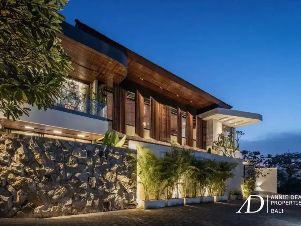 FREEHOLD/LEASEHOLD | TROPICAL VILLA IN PRIME BERAWA