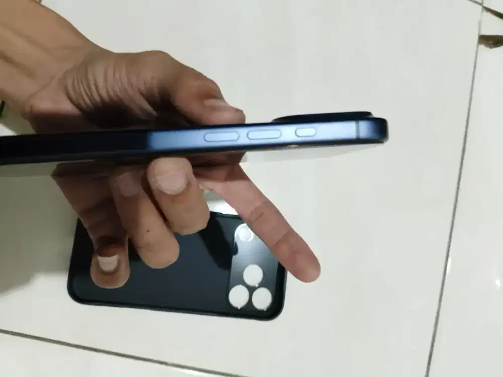 Iphone 17 pro max 256 blue