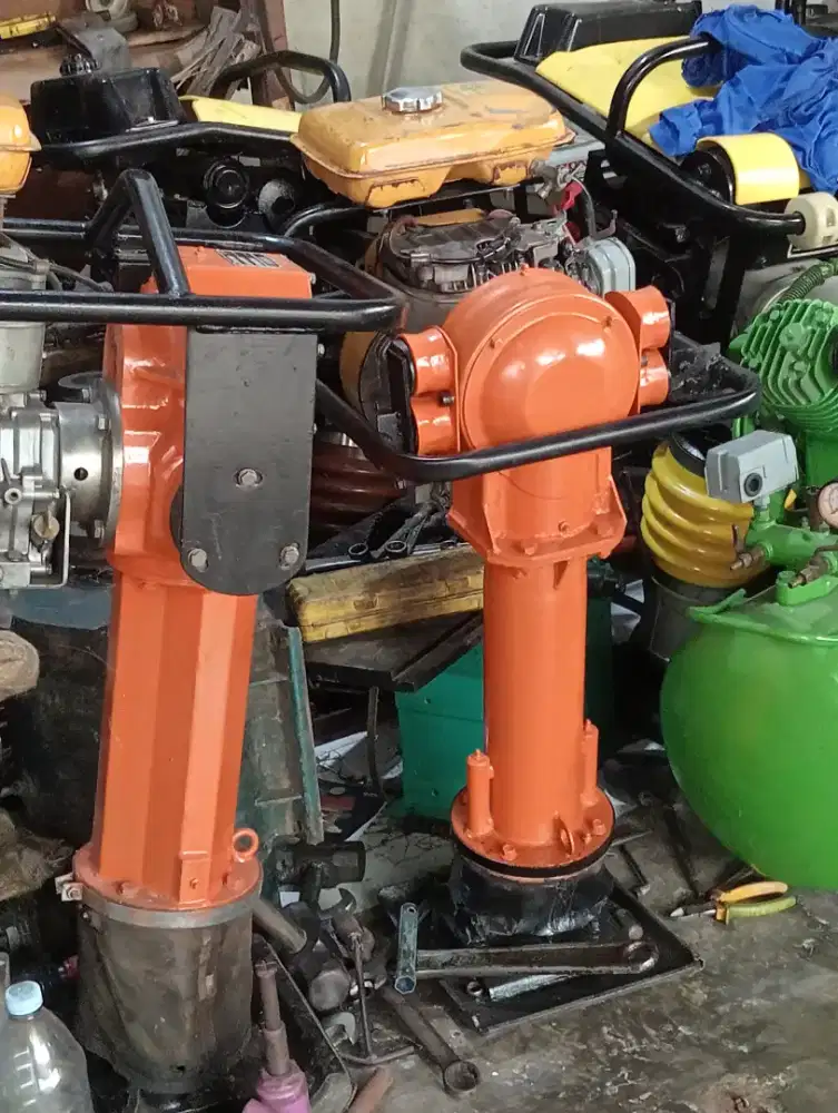 Stemper kuda alat padat tanah