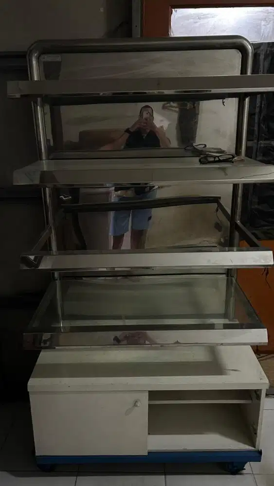 Rak stainless untuk pajangan/roti/jualan