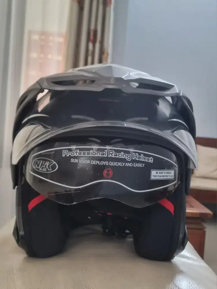 HELM NHK Predator Size M