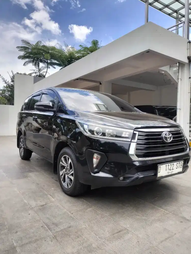 Innova 2.0 v bensin matic