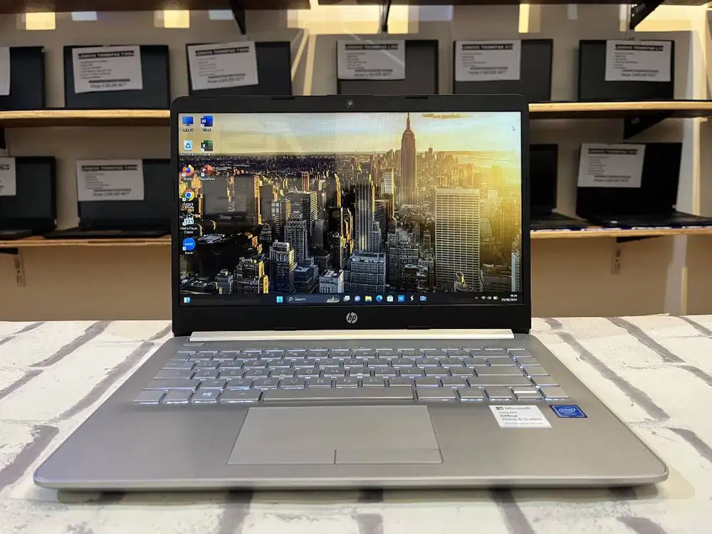 LAPTOP HP 14S-DQ0508TU // CELERON N1420// SSD 256 GB