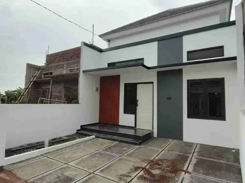 rumah di dolog belakangnya kantor kelurahan Tlogosari Wetan