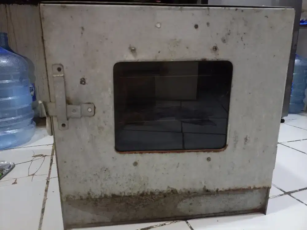 Oven tangkring uk 46x43x44 cm beserta loyang