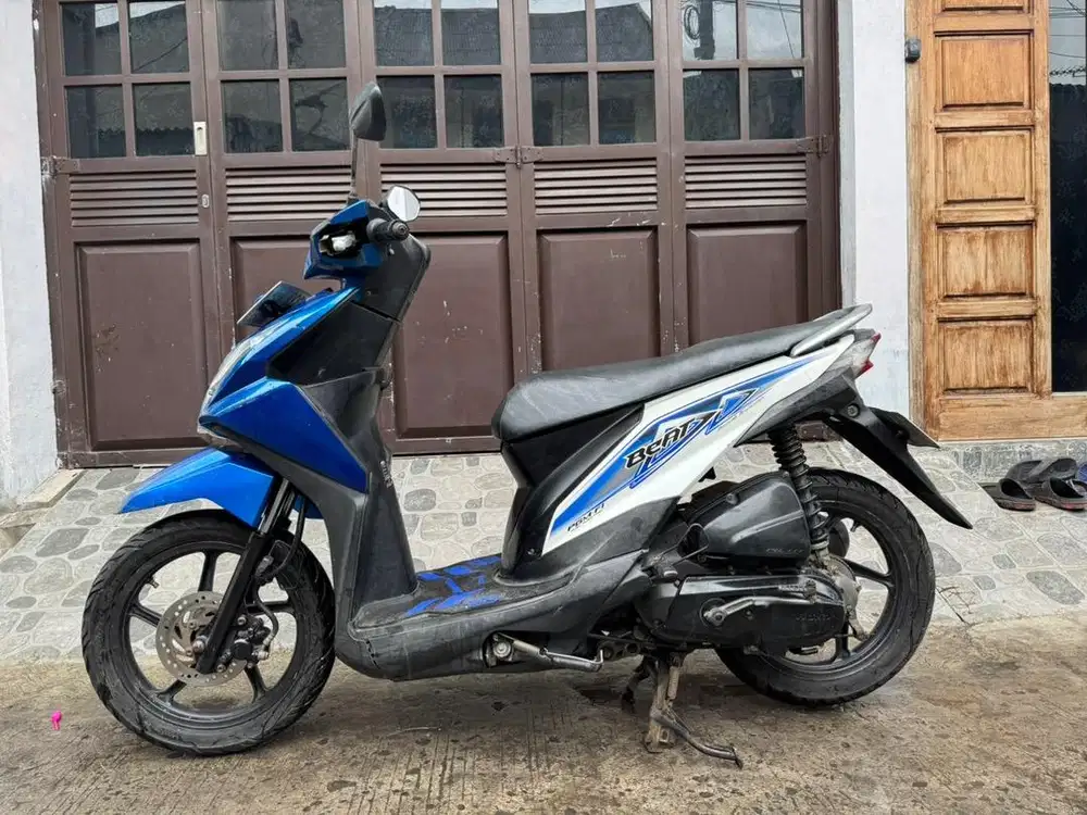 Honda Beat thun 2013 pajak panjang mesin halus jozz siap gas gan.
