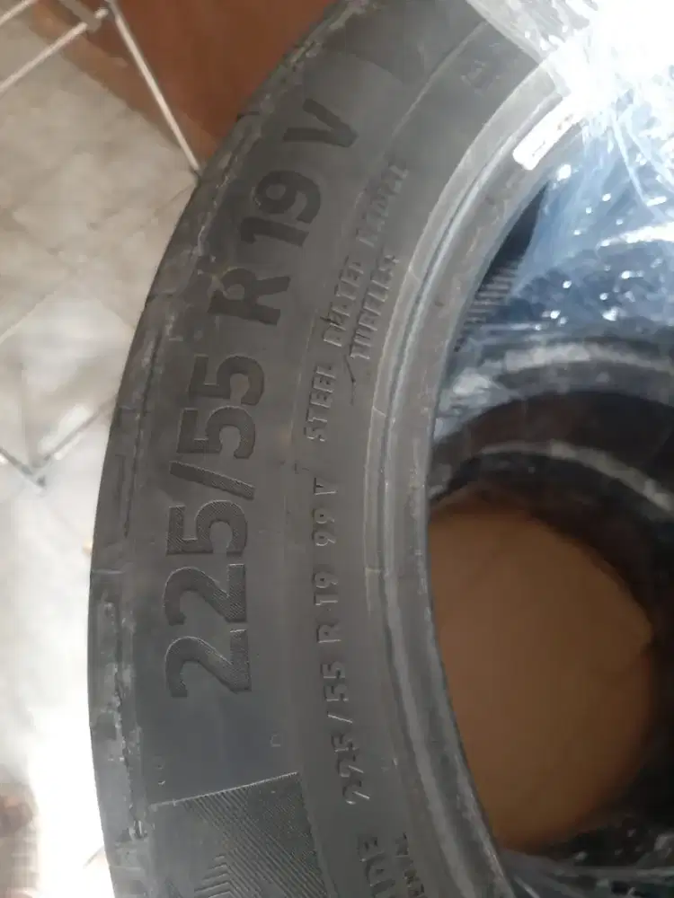 Ban Continental 225/55 R19