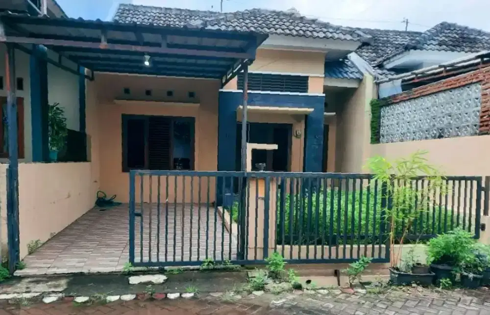 Murah dijual rumah siap huni dekat undip tembalang strategis