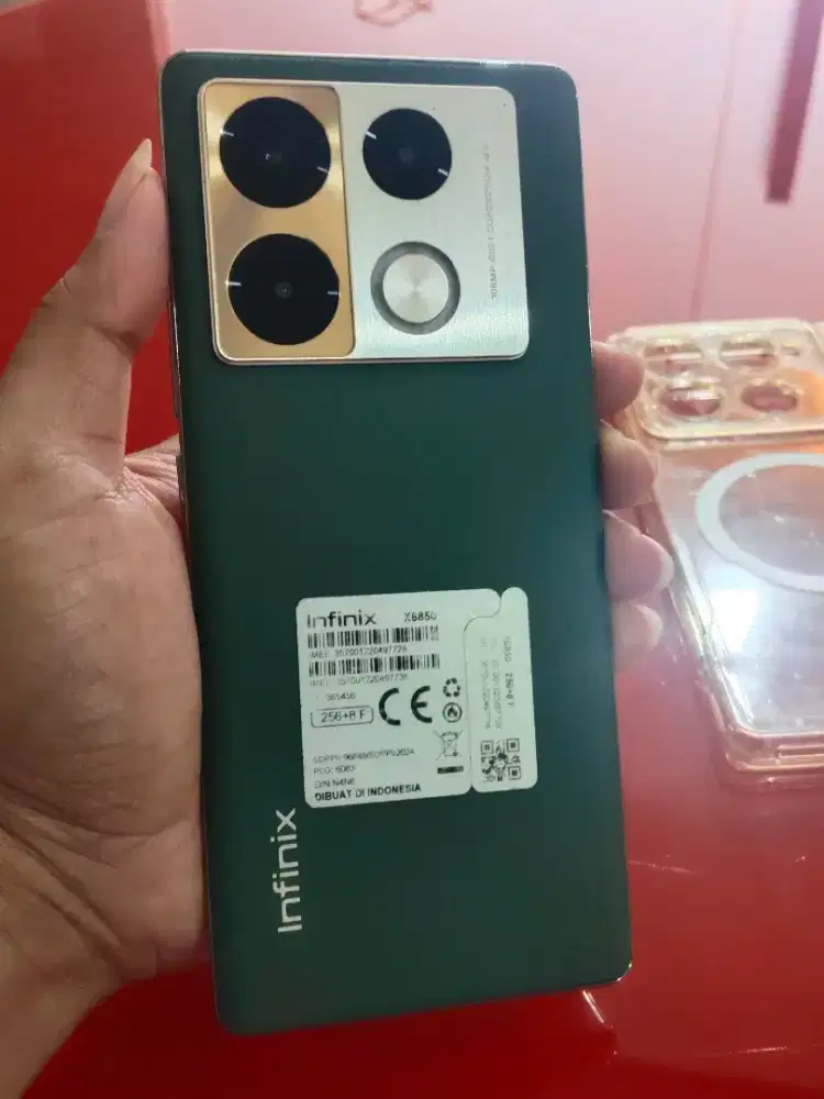 Infinix note 40 Pro 4G ram 8/256 fullset no wireless charger aja