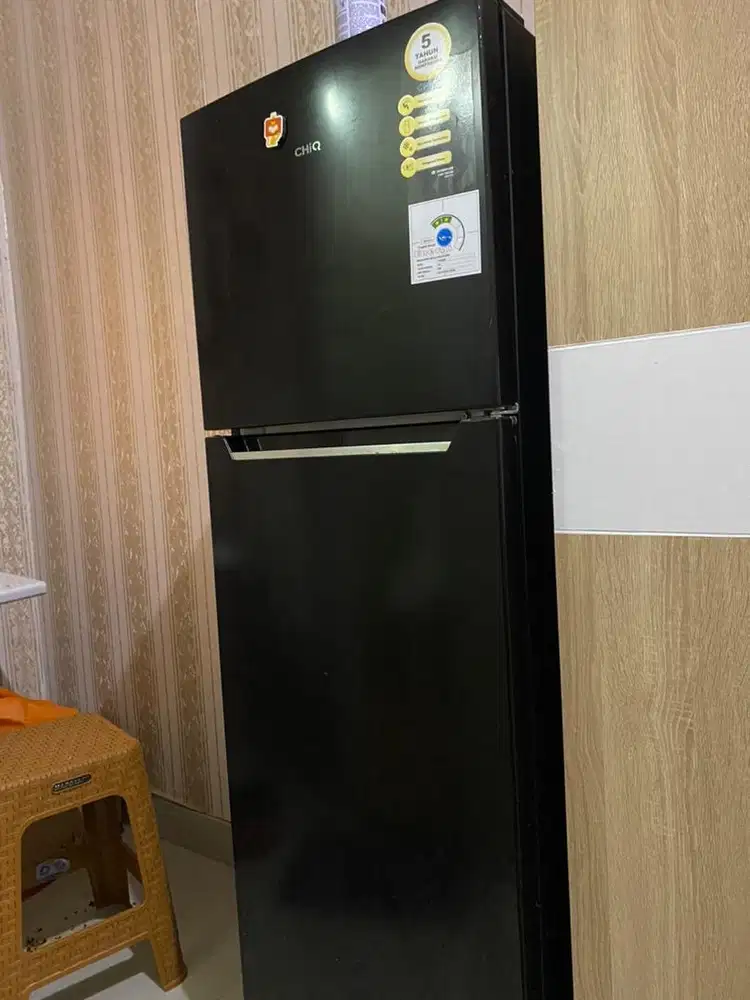 Dijual Kulkas 2 Pintu - Kondisi Bagus & Normal