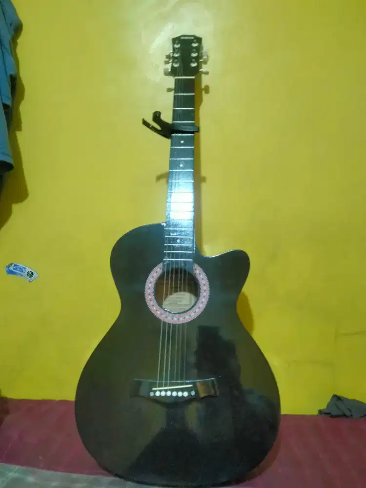 Gitar Yamaha FG-225