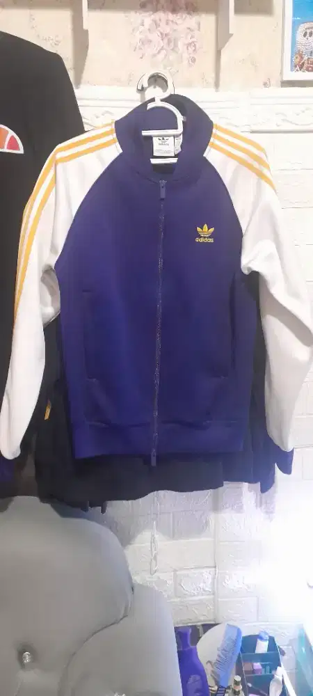 Jaket adidas size small