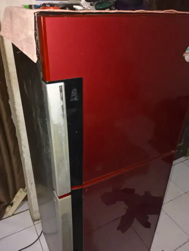 Dijual kulkas harga 900.000