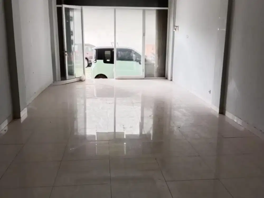 Dijual Ruko 4 Lantai, Cocok untuk Tempat Usaha, Nego