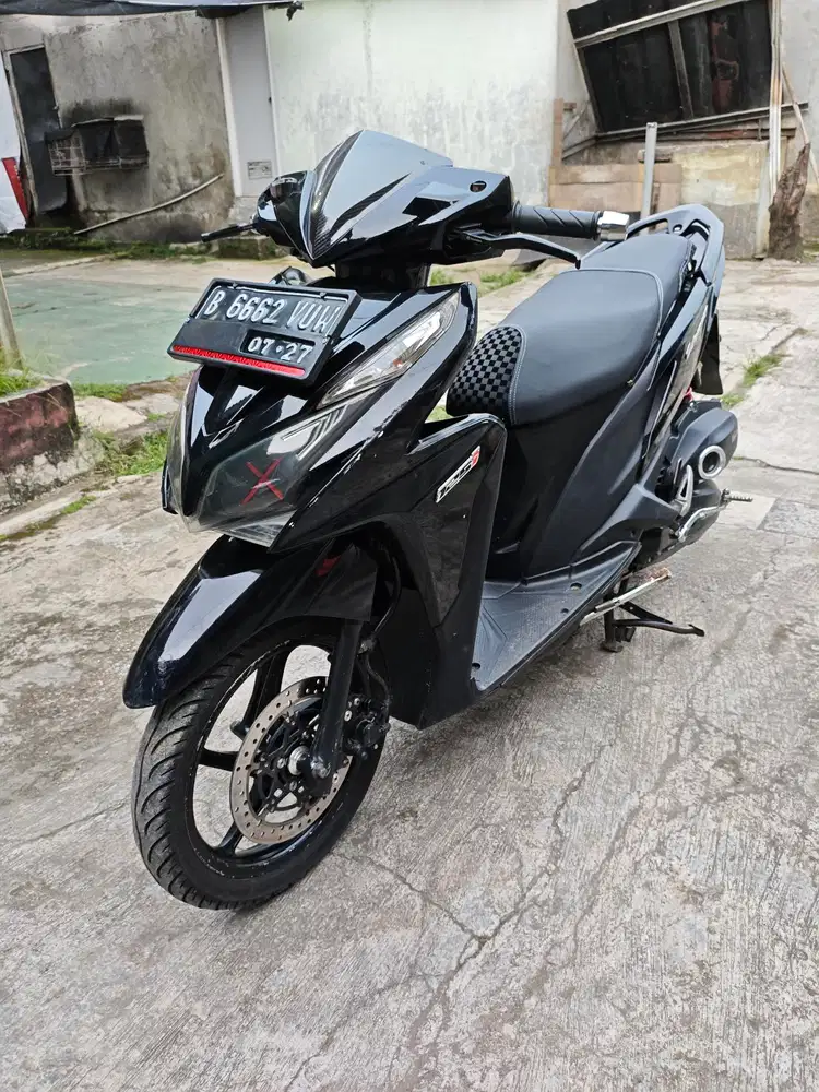 #jual bu Vario KZR 125cc 2014 modif tipiss