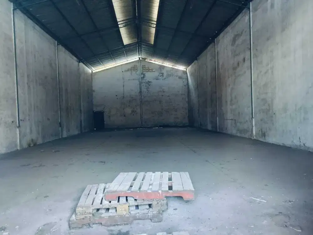 GUDANG BESAR SIAP USAHA AKSES KONTAINER HARGA MURAH DI KAMAL INDAH