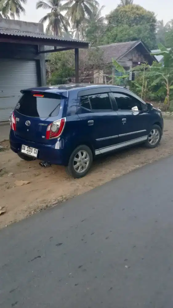 Dijual mobil toyota agya type g