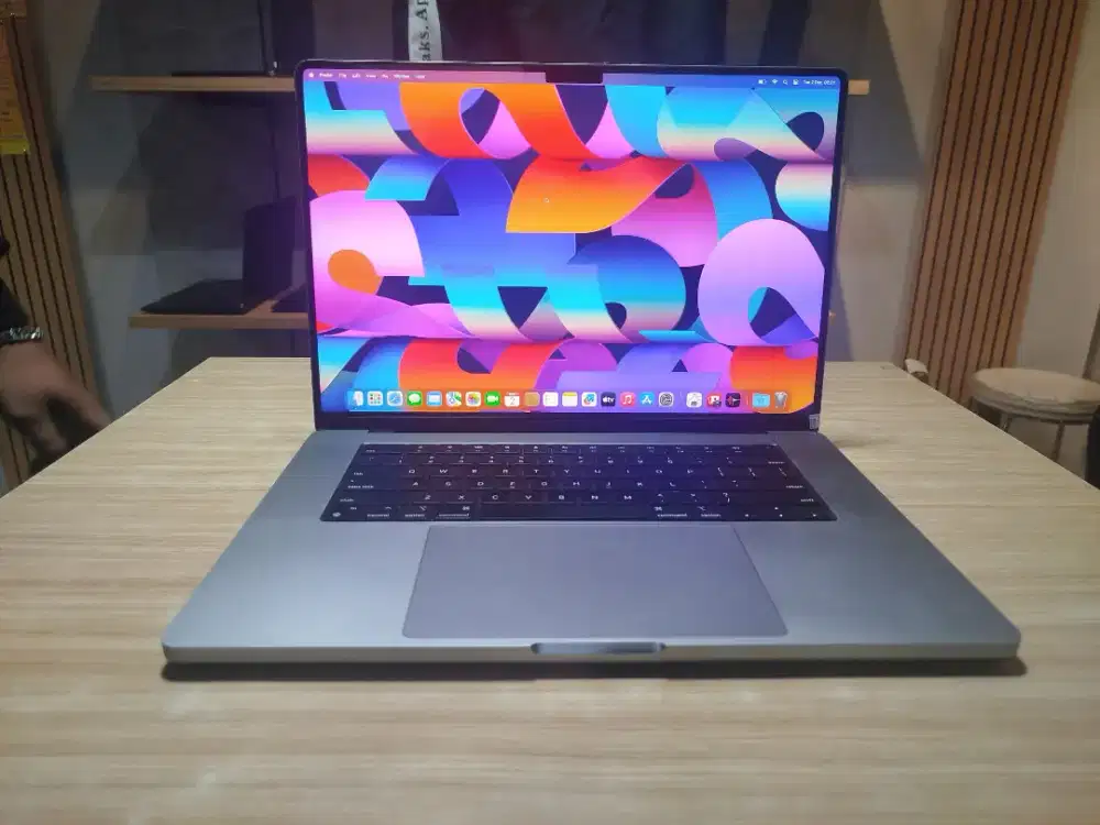 Macbook Second Fullset - Macbook Pro 2021