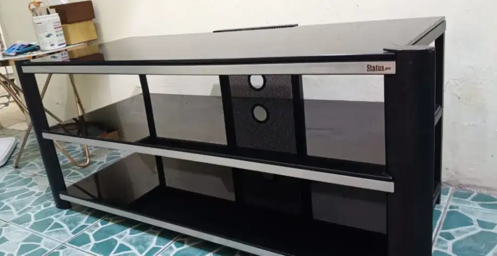 Rak elektronik dr kaca