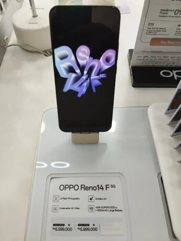 Oppo Reno 14F 5G A.I phone