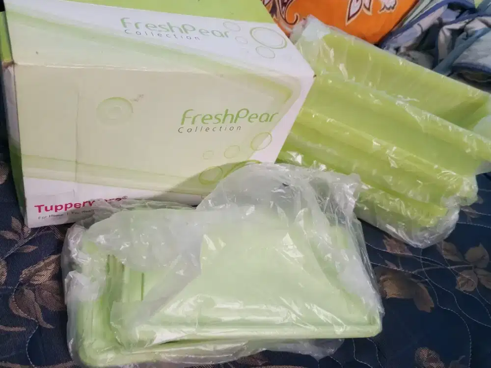 TUPPERWARE FRESH PEAR COLLECTION MASIH BARU BELUM DIPAKAI