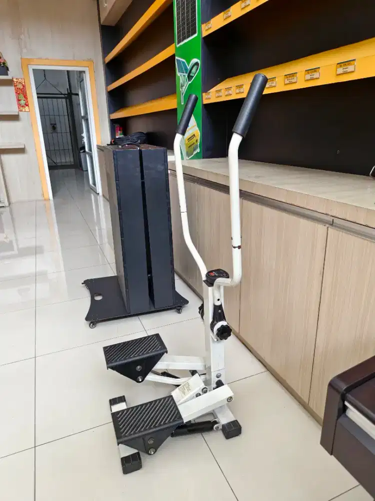 Alat olahraga kaki Stepper merk Kettler asli