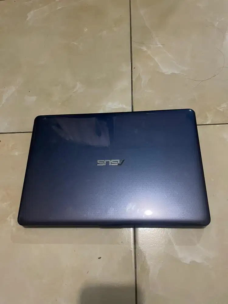 Dijual Asus e203m