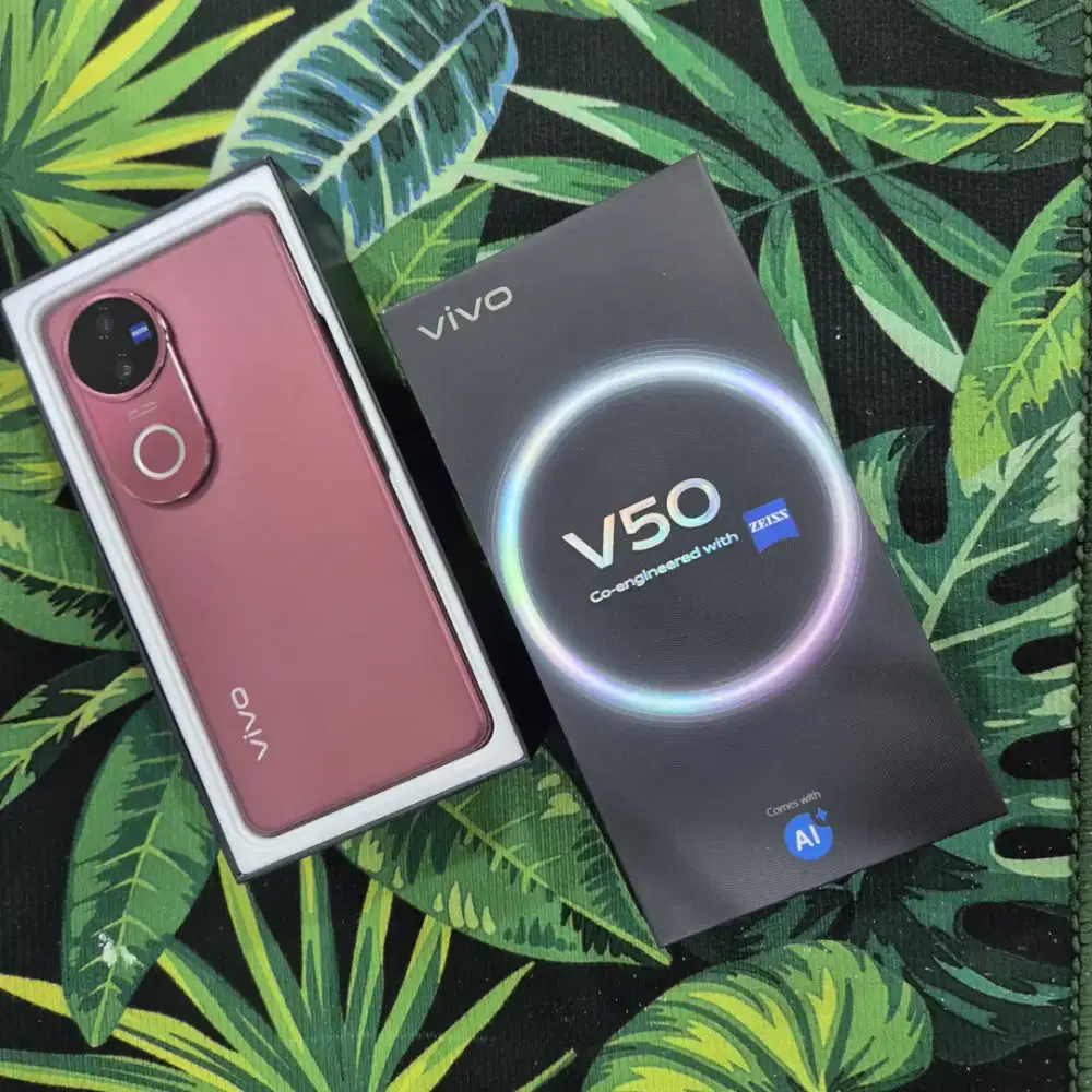 Vivo V50 5G ram 12/521 GB garansi Agustus 2026