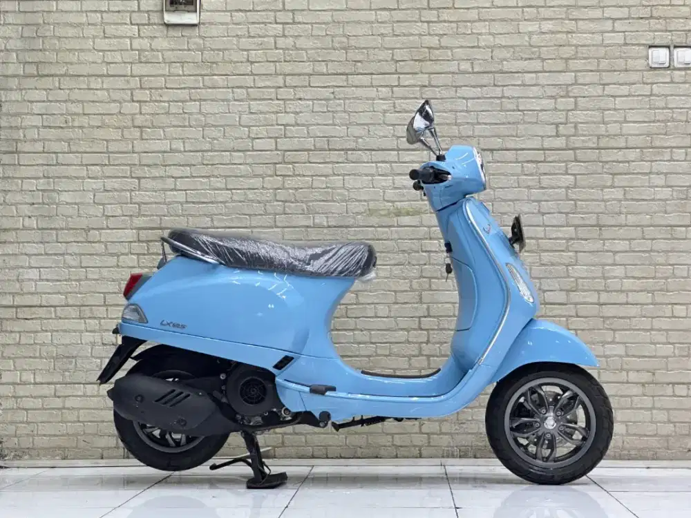 PROMO AKHIR TAHUN‼️ Vespa LX 125 Facelift 2022 Blue favorit