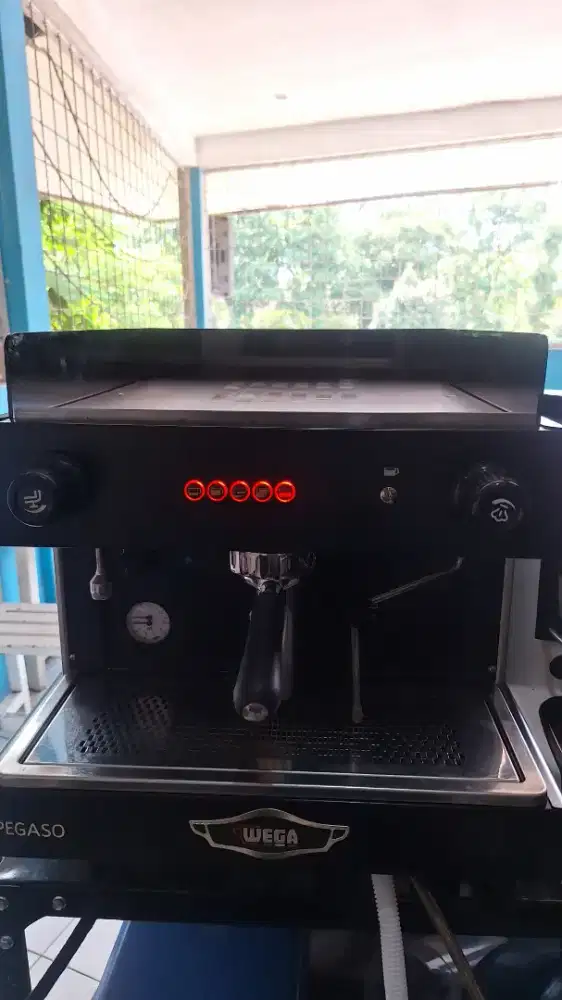 Mesin Kopi Espresso Wega Pegaso dan Grinder Compak k3