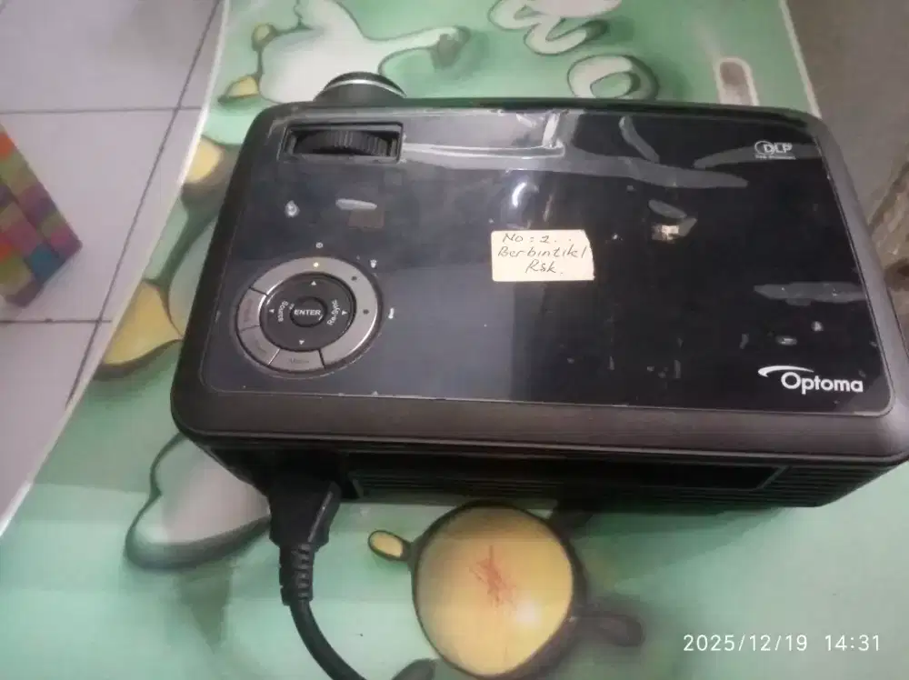 Projektor optoma ep727 xga