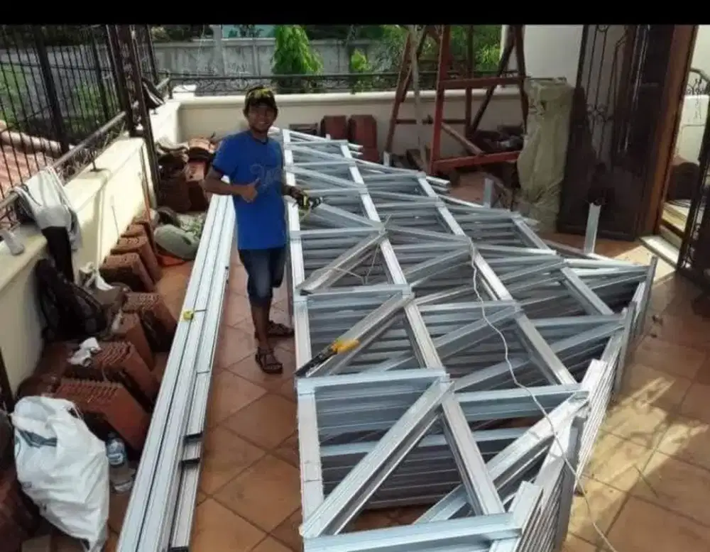 JASA TUKANG ATAP BAJA RINGAN