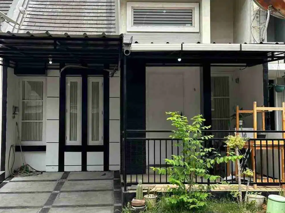 Rumah 1 ½ Lantai Siap Huni Di Legenda Wisata Cibubur