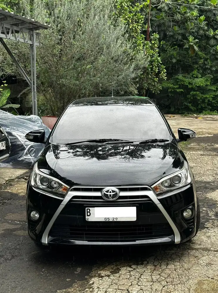 Toyota yaris type G 2014