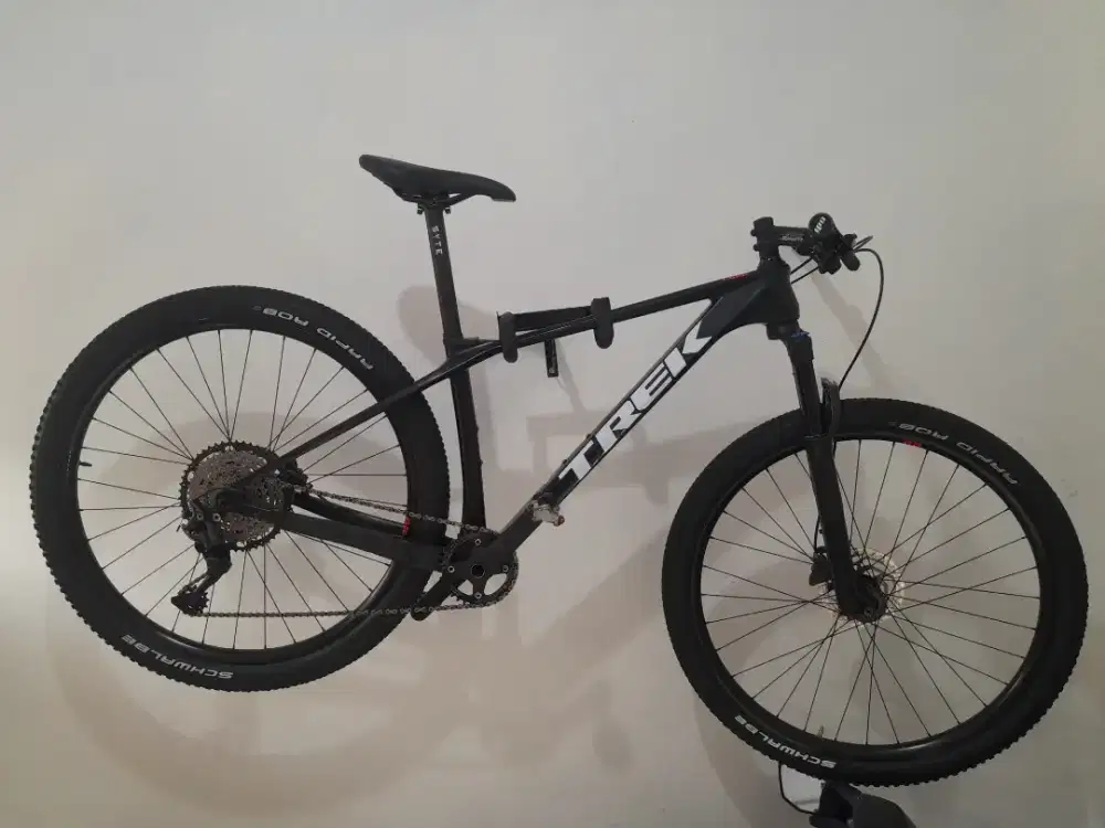 Sepeda mtb 29 er Dominat cxc karbon size M