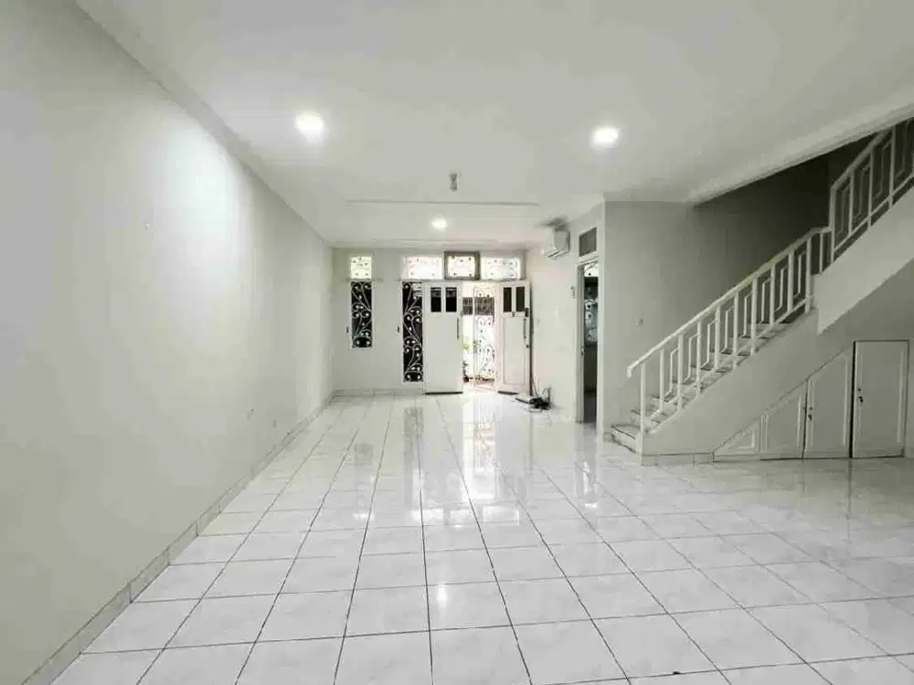 Rumah Cantik di Gading Kirana