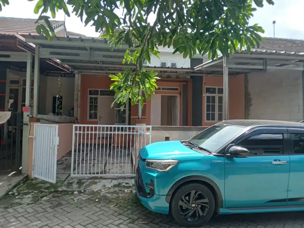 Di sewakan tahunan rumah siap huni