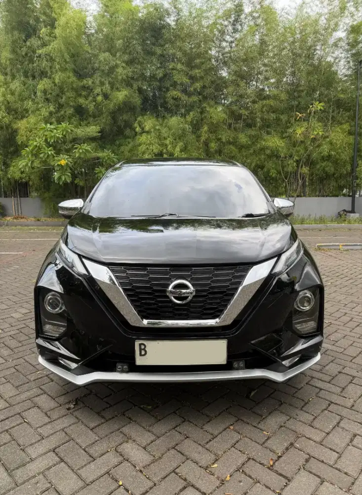 Nissan New Livina VL AT 2019 LOW KM Service record Tangan 1