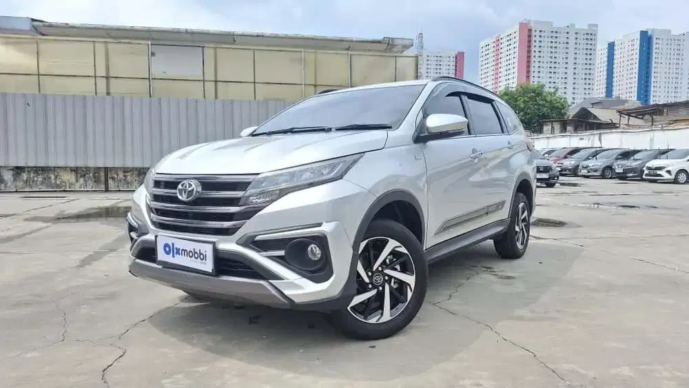 Pajak Panjang - Toyota Rush 1.5 GR Sport Bensin-AT 2023