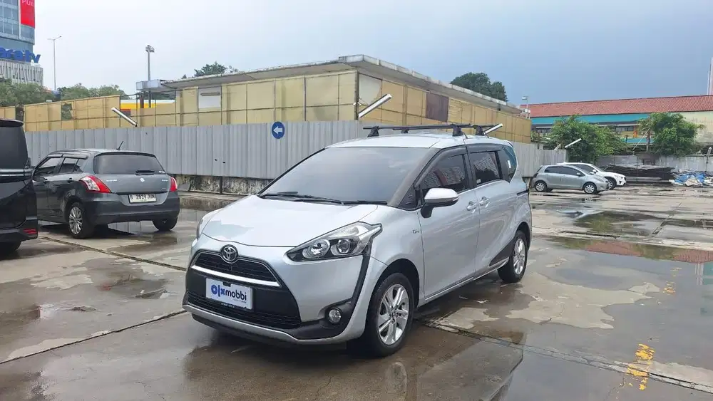 Pajak Panjang - Toyota Sienta 1.5 G Bensin-MT 2017
