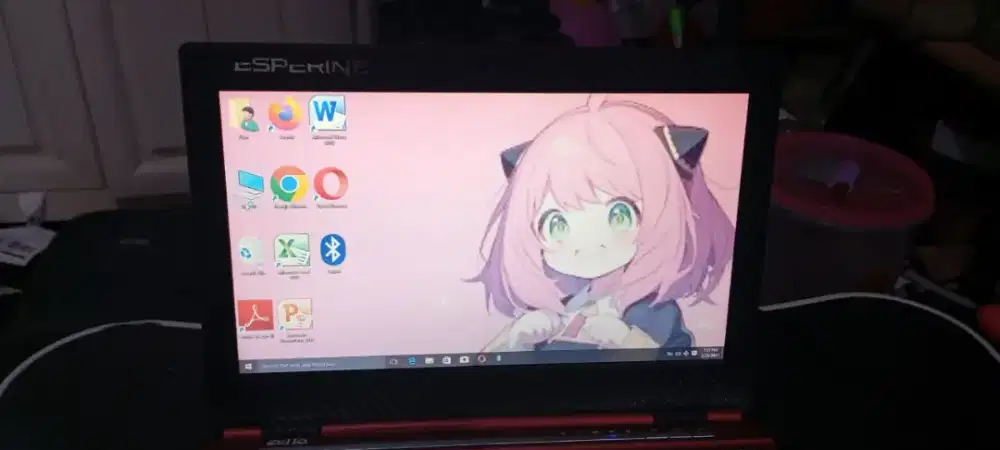 Notebook merk axio ram 2 GB