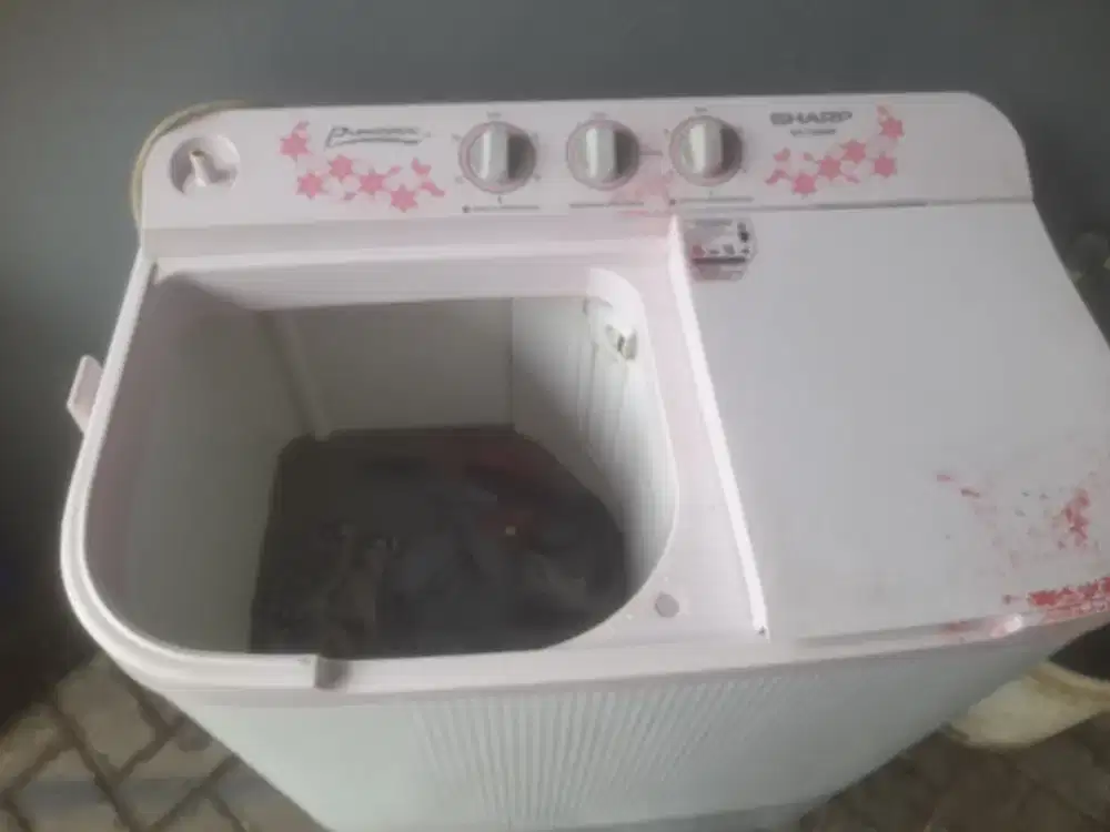 Mesin cuci 2lobang sharp