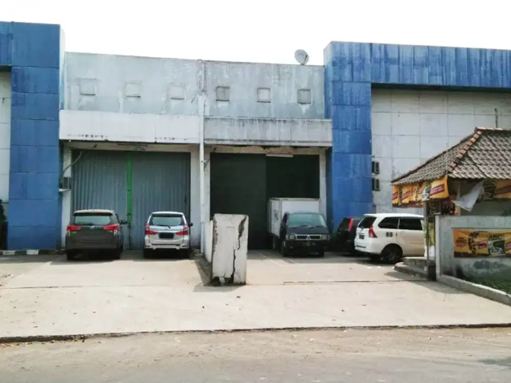 Gudang Hoek Jababeka Jl Industri Selatan Luas 2688m2